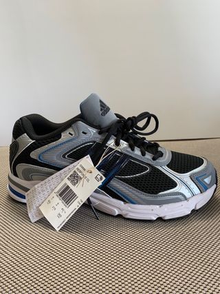 Zapatillas deportivas Adidas nuevas