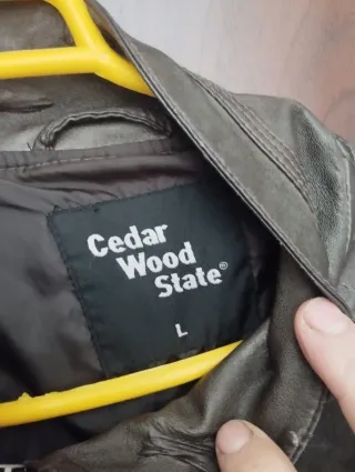 Chaqueta imitación cuero Cedar Wood verde oliva