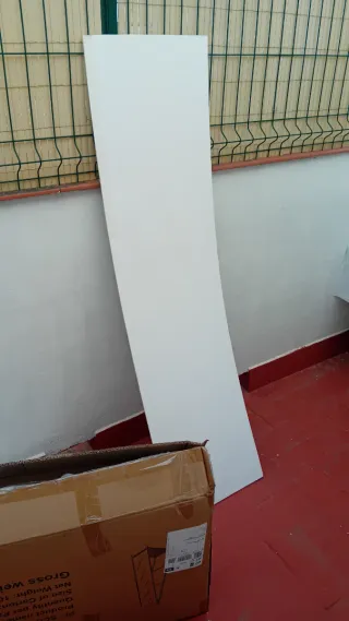 Espejo de pie con perchero