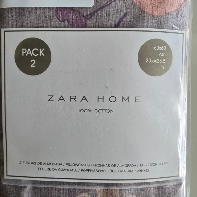2 Fundas de almohada Zara Home.