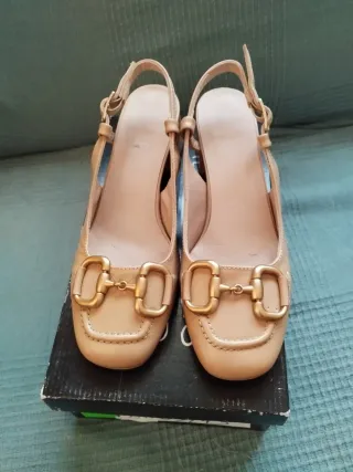 Zapatos de piel beige Talla 37