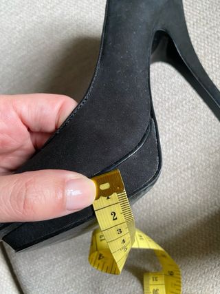 Zapatos de tacón negros