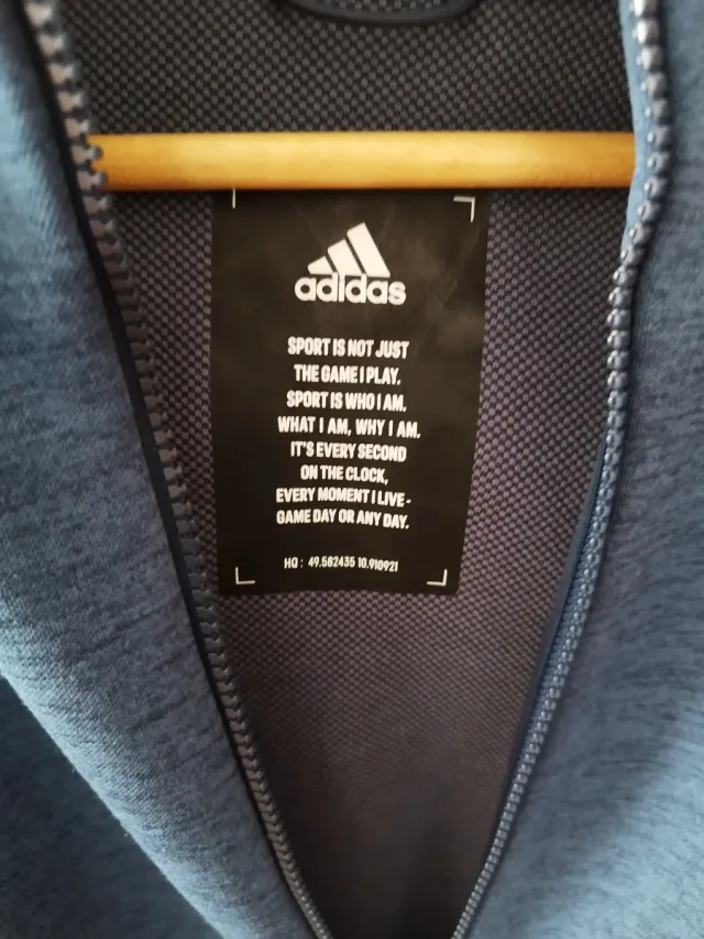 Sudadera Real Madrid con capucha y cremallera