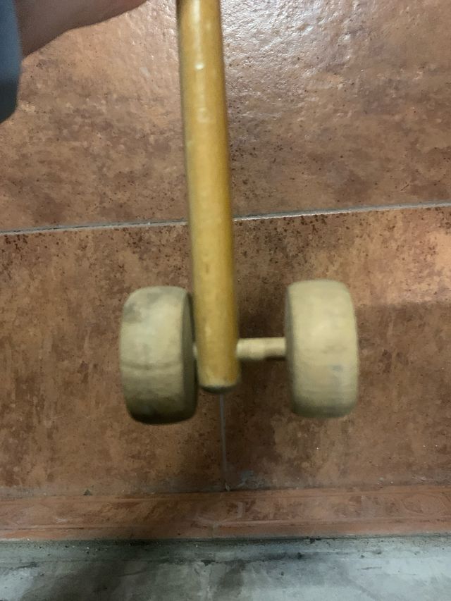 Caballito de madera para niños