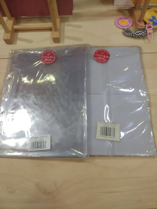 Expositor con complementos de agenda