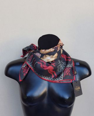 Foulard Alviero Martini in seta nuovo e confezione