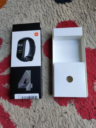Xiaomi Mi Smart Band 4 - Caja