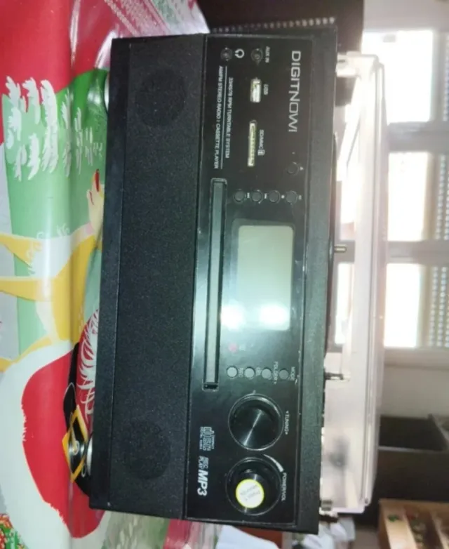 Giradischi nero con porta trasparente