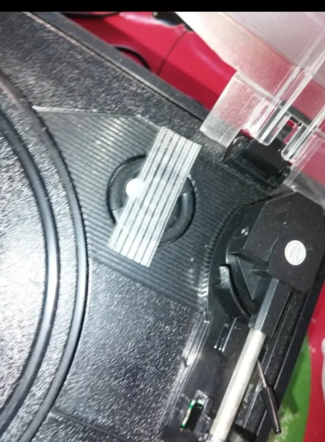 Giradischi nero con porta trasparente