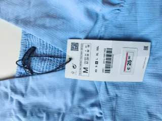 Vestido corto azul Zara