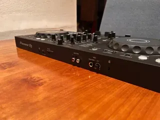 Pack Pioneer DDJ-FLX4 + Pioneer DM-40D-BT + Maleta