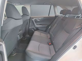 TOYOTA Rav4 2.5l 220H Advance