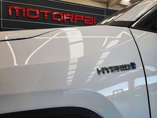 TOYOTA Rav4 2.5l 220H Advance