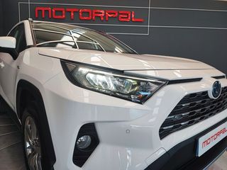 TOYOTA Rav4 2.5l 220H Advance
