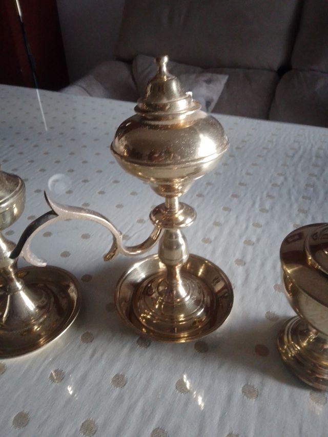 Piezas metal naveta y San Antonio