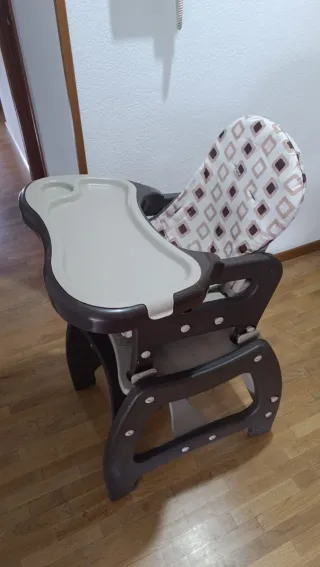 Trona convertible para bebé