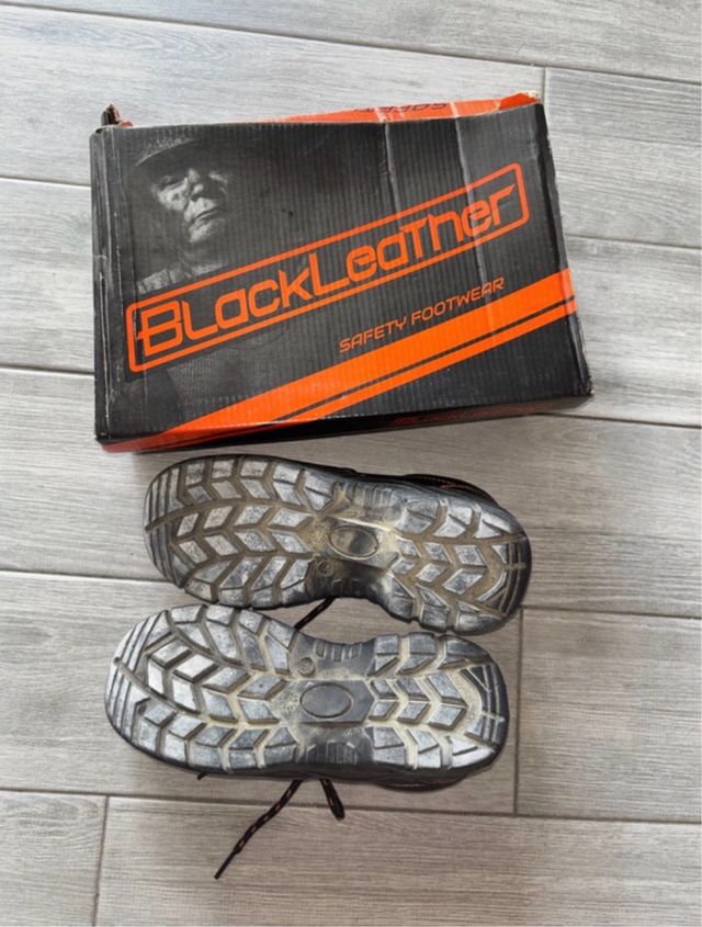 Botas de seguridad Black Leather punta reforzada