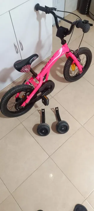Bicicleta infantil rosa MONTY