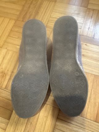 Zapatos planos beige/gris