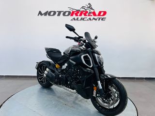 Ducati Diavel V4