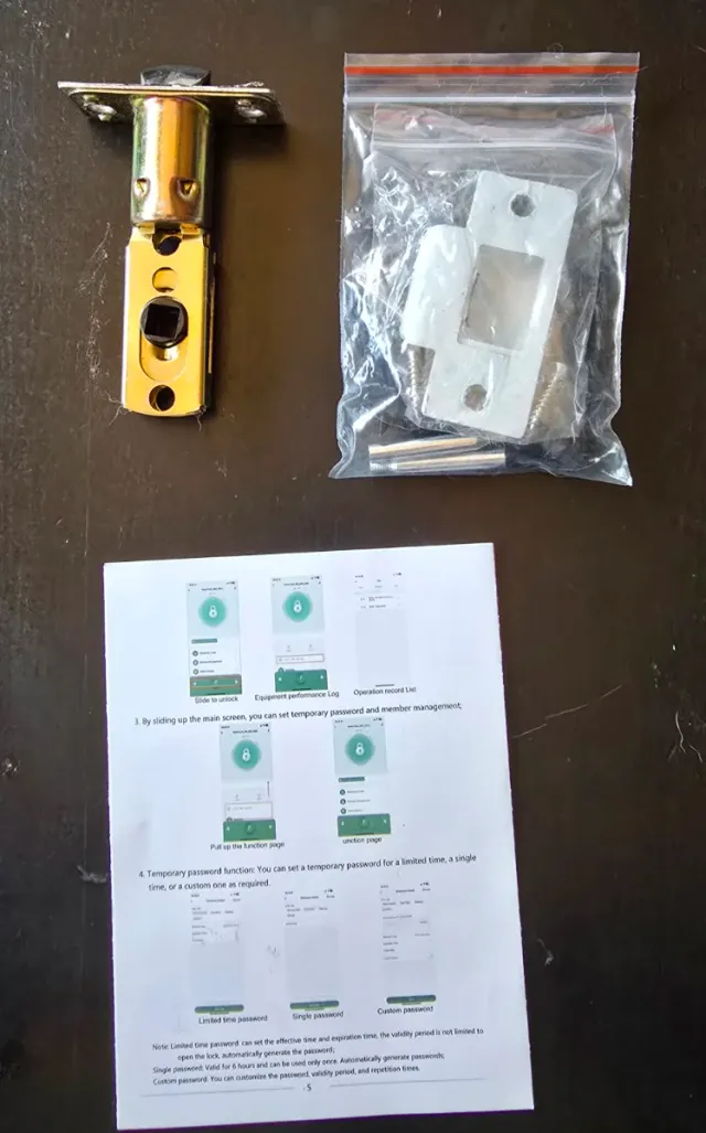 Cerradura Inteligente Negra con Llaves y USB