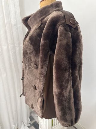 Abrigo marrón de pelo