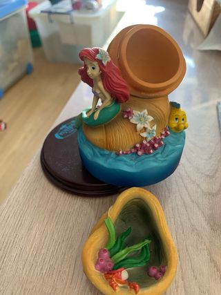 Figura Sirenita con música