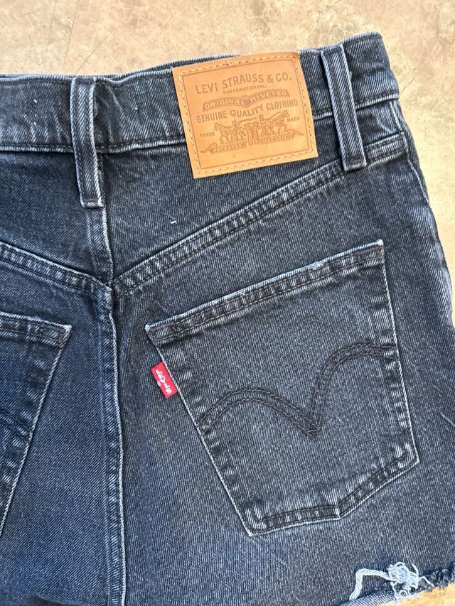 Lote 3 Shorts Levi's Strauss & Co.