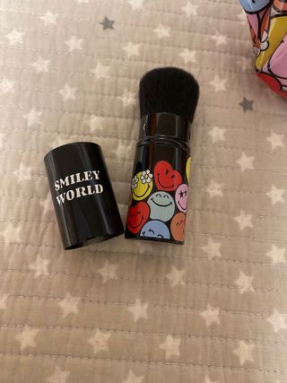 Neceser Smiley World y accesorios!! Hoy 6
