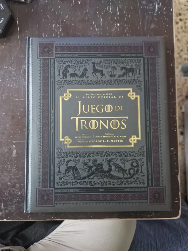 Tras las cámaras de HBO: El libro oficial