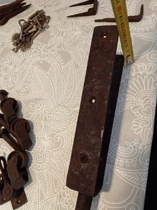 Bisagra antigua grande