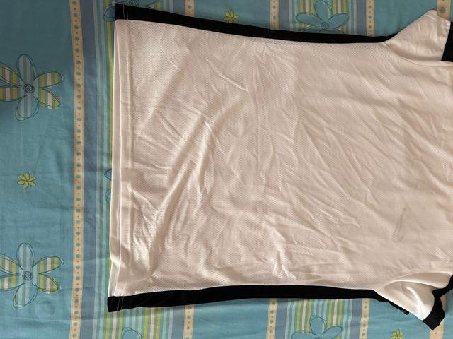 Camiseta Nike Blanca y Negra Talla L