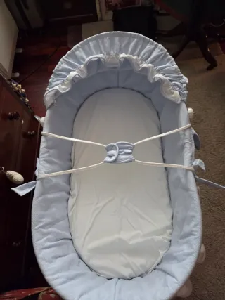 Capazo moisés azul con funda