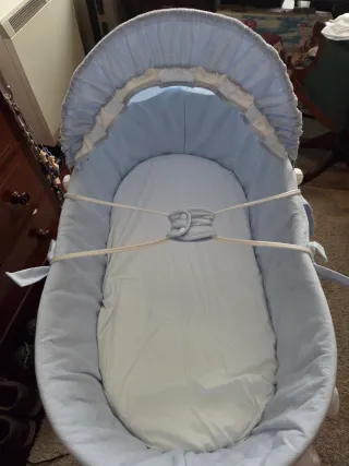 Capazo moisés azul con funda