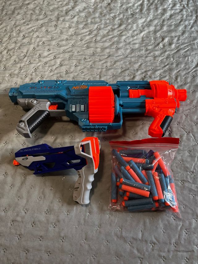 Pistolas Nerf Elite y Slingstrike + Dardos
