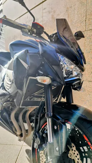 Kawasaki Z800e Carnet A2