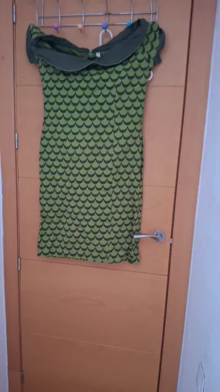 Vestido cuello barco verde