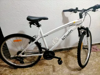 Bicicleta Montaña Btwin Blanca