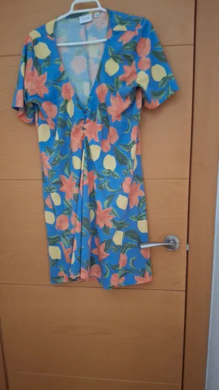 Vestido corto Vila floral azul