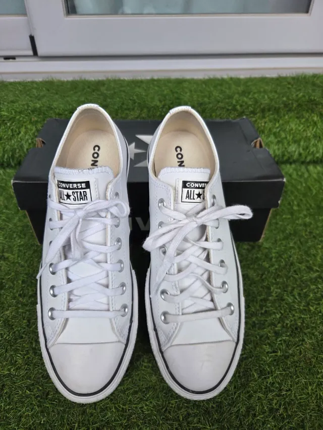 Converse nuevas piel. Chuck Taylor