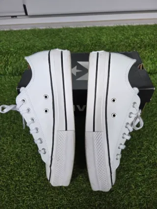 Converse nuevas piel. Chuck Taylor