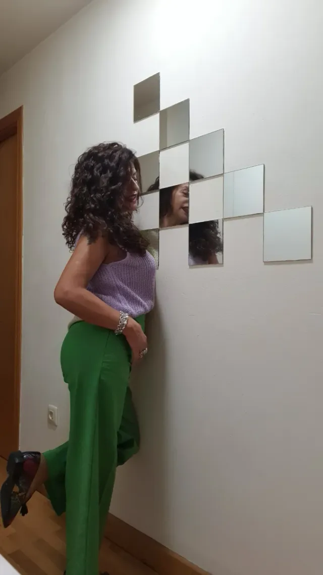 Chaleco de punto verde y lila