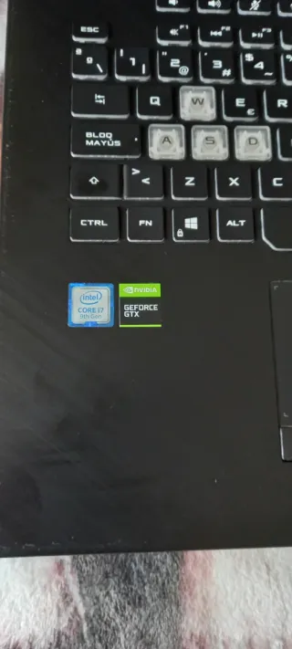 Asus RogStrix i7 Gaming Laptop