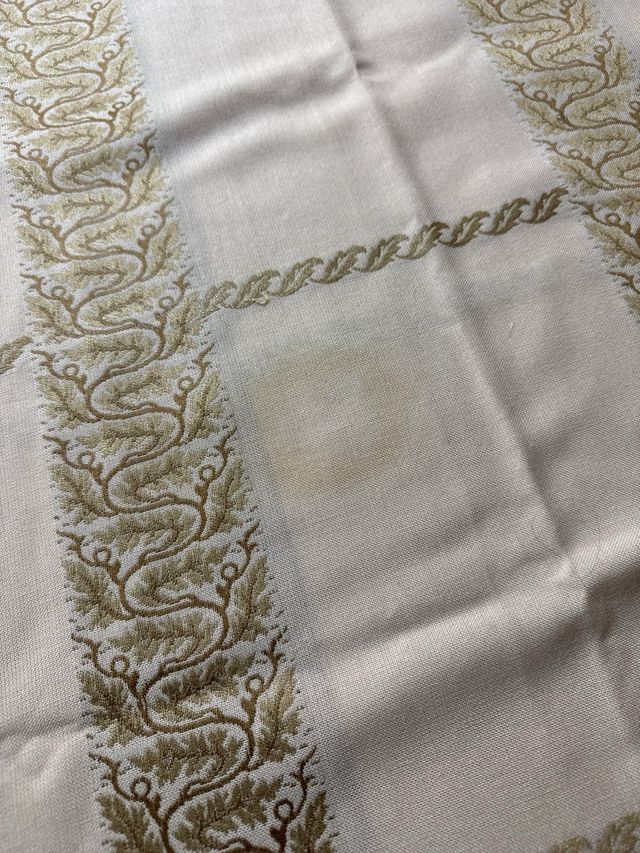 Mantel y servilletas vintage beige y verde