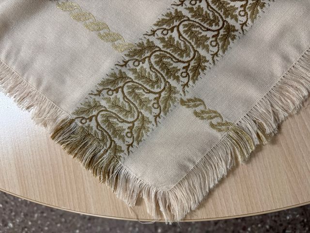 Mantel y servilletas vintage beige y verde