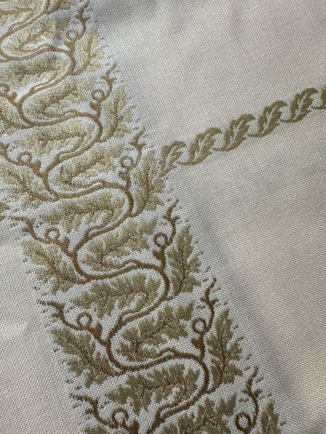 Mantel y servilletas vintage beige y verde