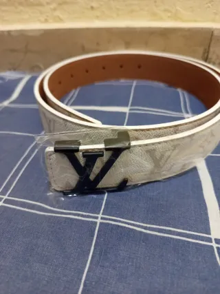 Cinturón Louis Vuitton