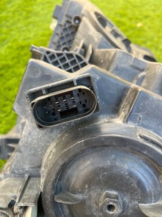 Faros Mercedes Vito W447 lado derecho