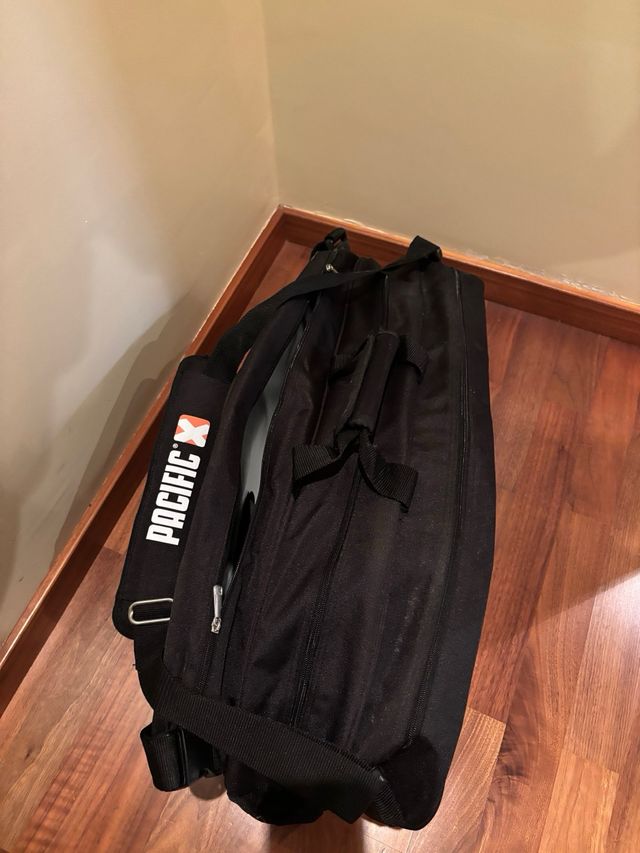 Raquetero Pacific Negro