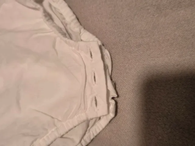 2 bluse bianche per neonati GOCCO